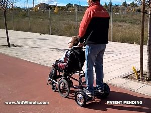 hoverboard para silla de ruedas pasear