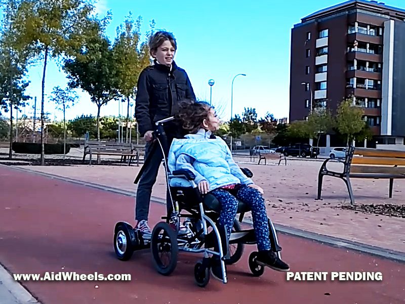 estimulacion niños paralisis cerebral hoverboard