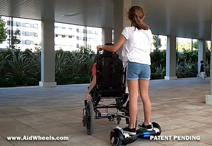 Instalacion de motor acompañante AidWheels en silla de ruedas Invacare NG Action.